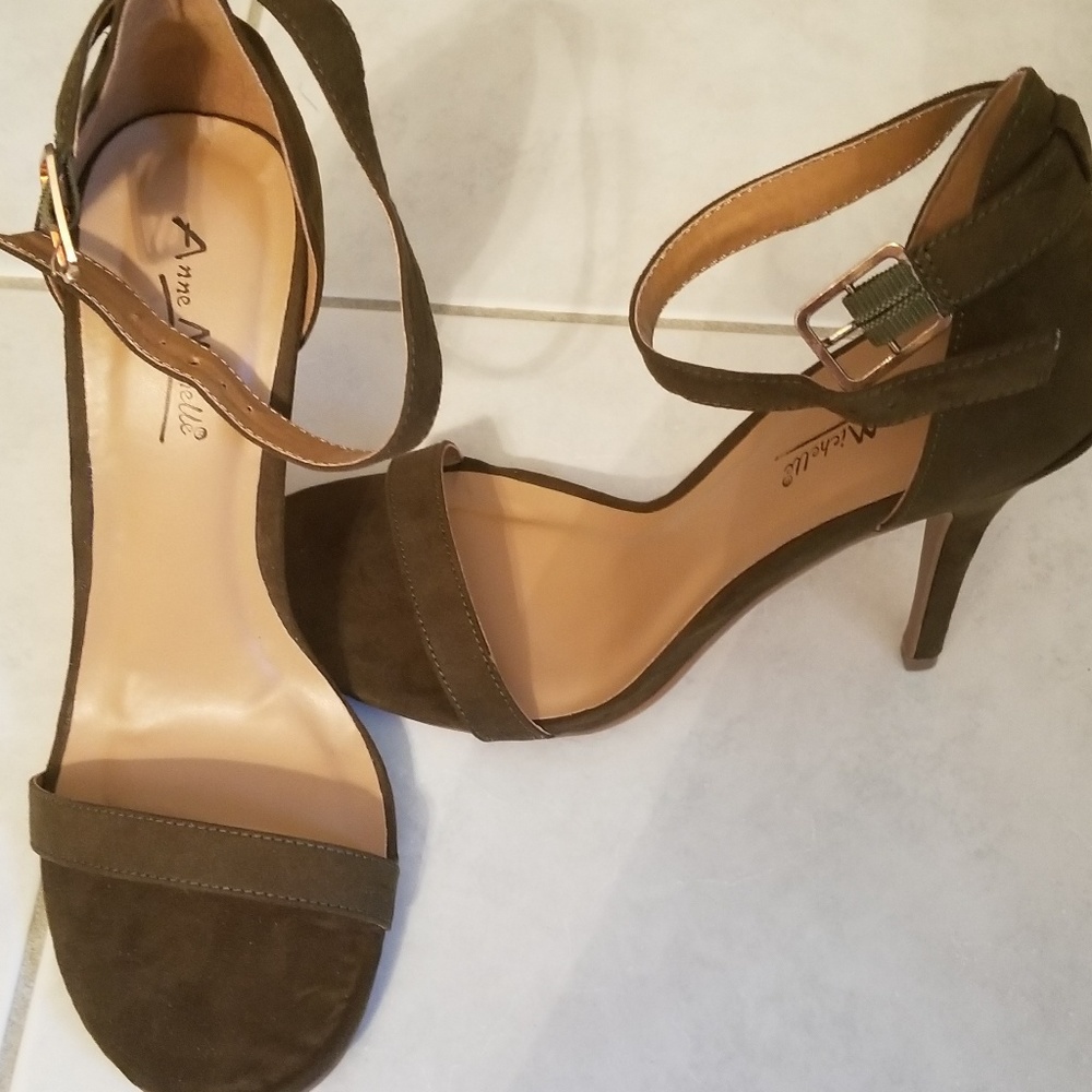 Olive green faux suede Anne Michelle heels